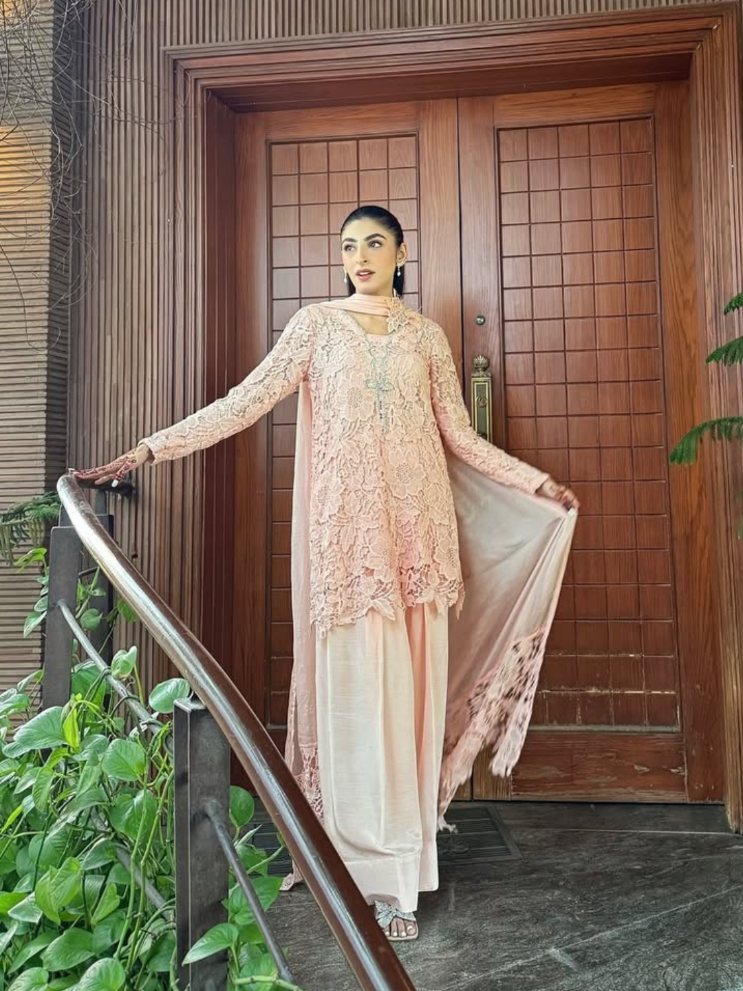 Peach Bow Farshi Set