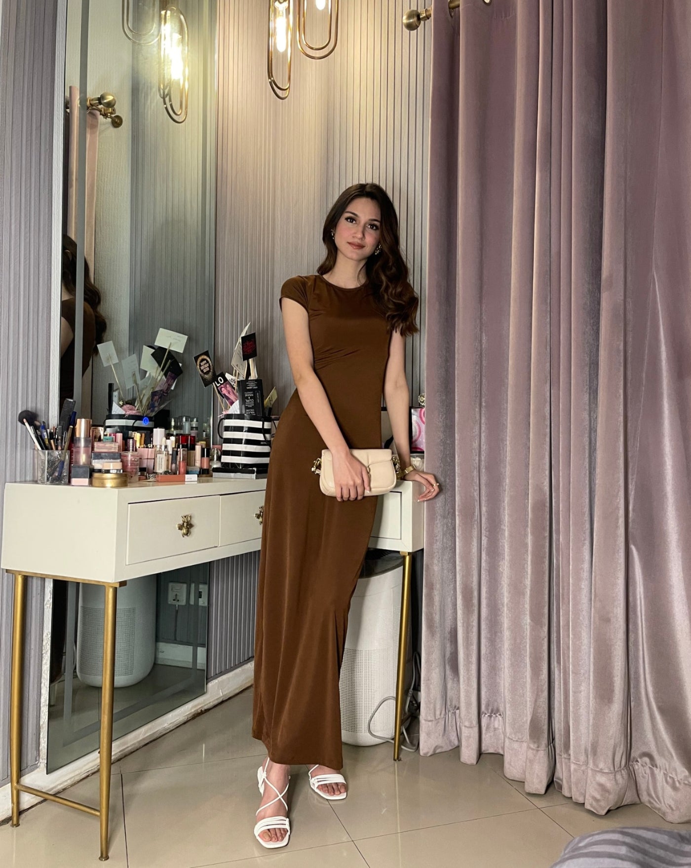 Short-Sleeve Bodycon in Chocolate