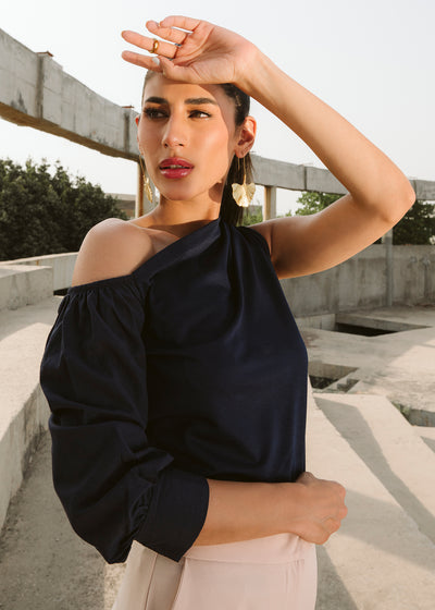 One sleeve blouse