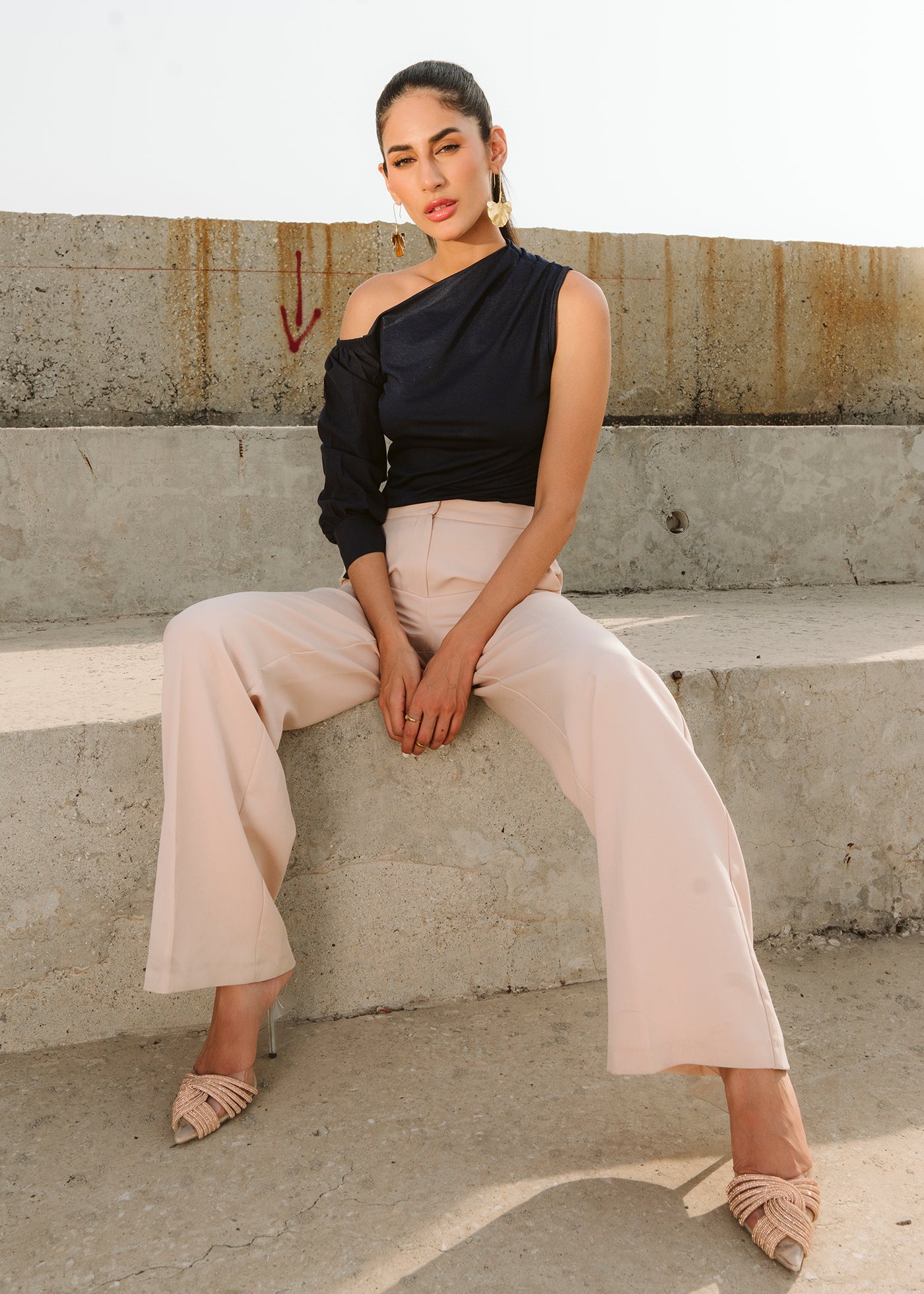 One sleeve blouse