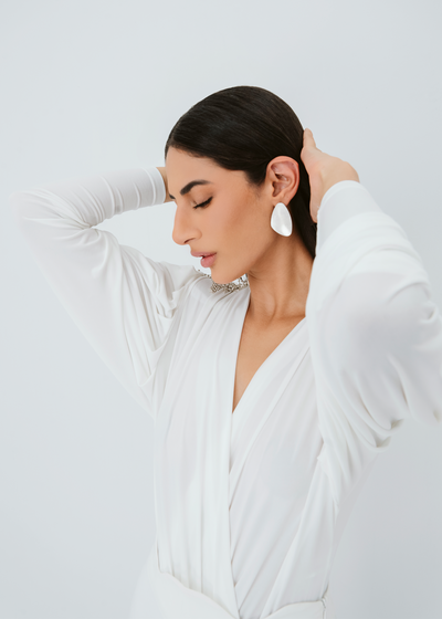 Gathered sleeves bodysuit with crystal brooch